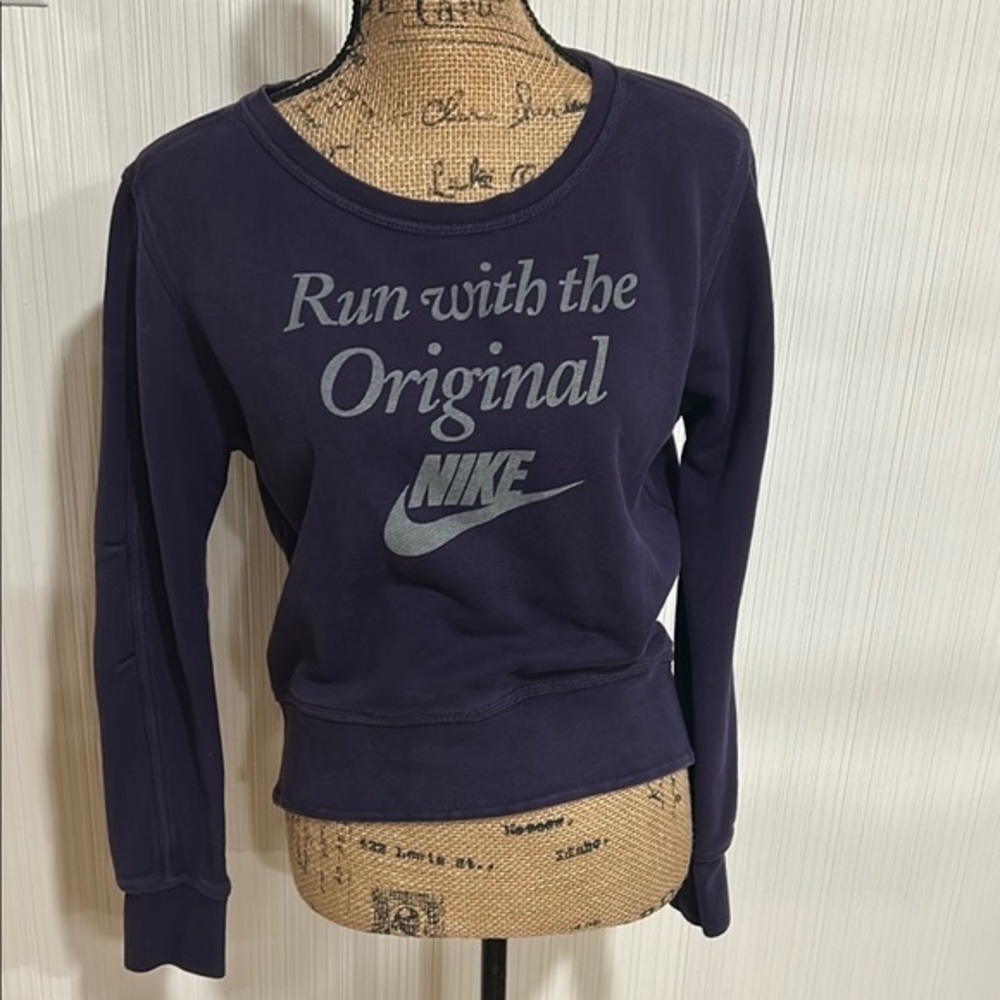 Nike Women's Purple Sweatshirt